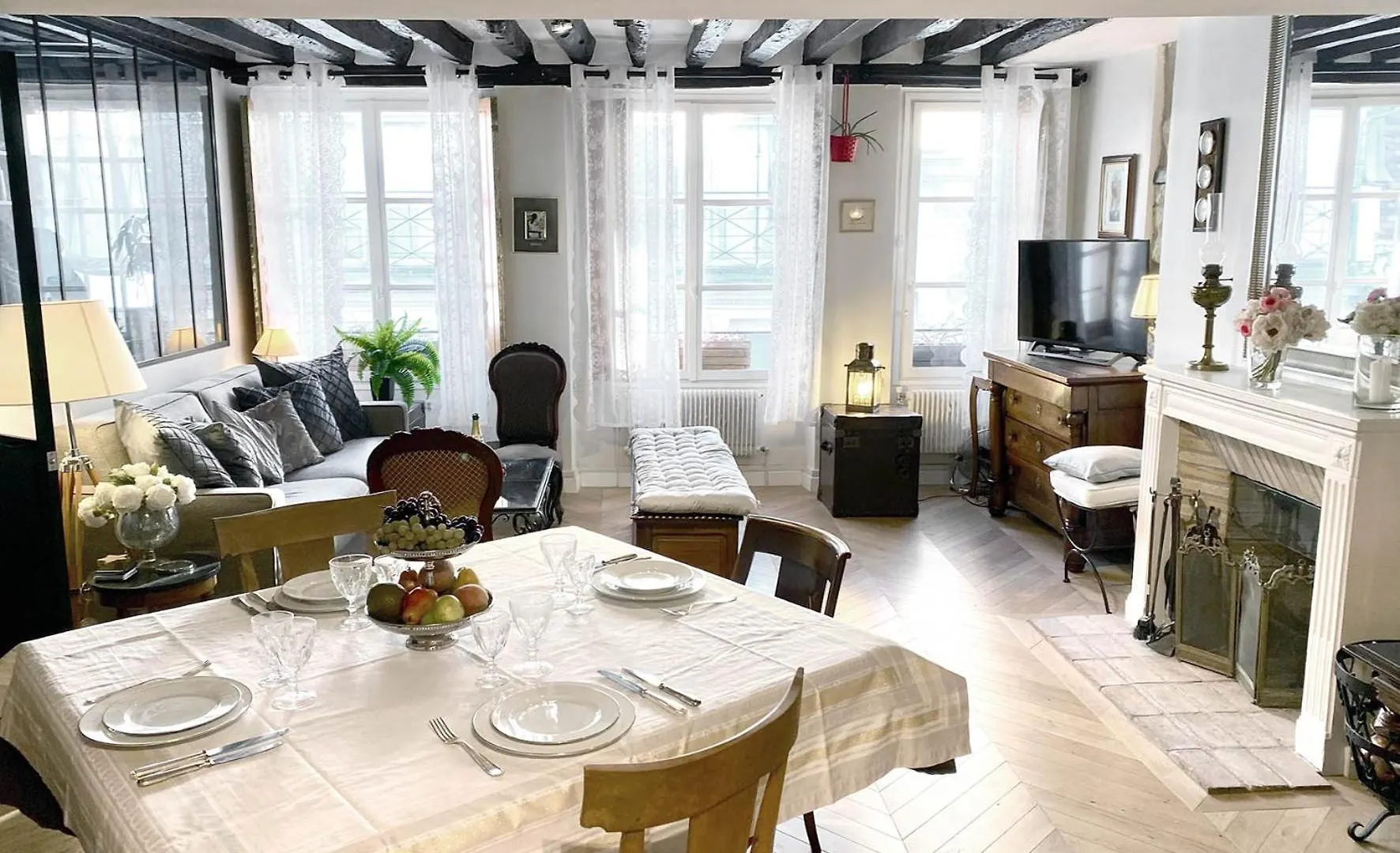 Nid Douillet Au Coeur De Paris Apartment France