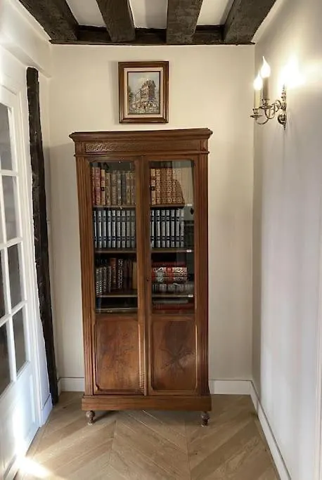 Nid Douillet Au Coeur De Paris Apartment France